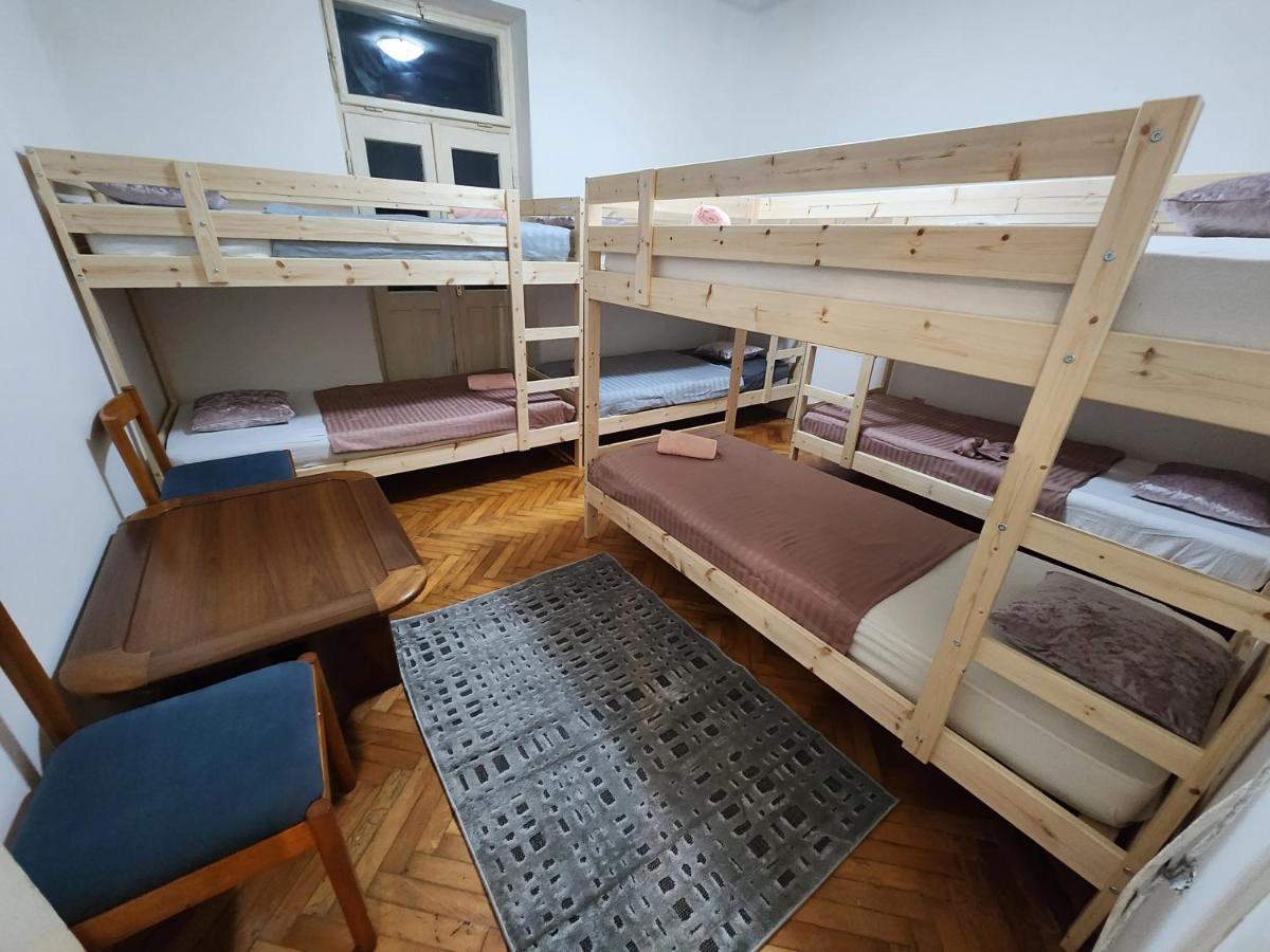 Hostel Queen Centar Split Eksteriør billede